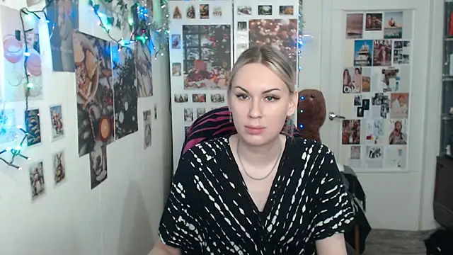 Snapshot of CapriScorpion chatting on 12-29-24, 11:07 CapriScorpion online show from 12-29-24, 11:07