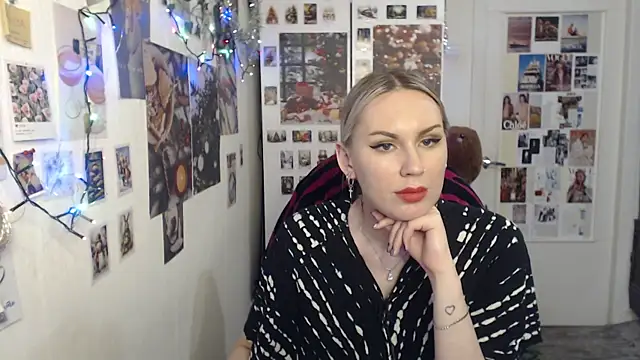 Snapshot of CapriScorpion chatting on 12-30-24, 05:02 CapriScorpion online show from 12-30-24, 05:02