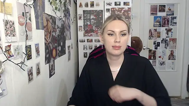 Snapshot of CapriScorpion chatting on 01-15-25, 05:58 CapriScorpion online show from 01-15-25, 05:58