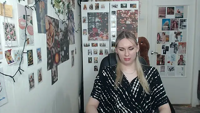 Snapshot of CapriScorpion chatting on 01-17-25, 01:56 CapriScorpion online show from 01-17-25, 01:56