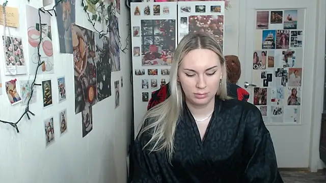 Snapshot of CapriScorpion chatting on 01-21-25, 04:16 CapriScorpion online show from 01-21-25, 04:16