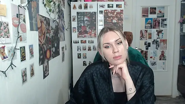 Snapshot of CapriScorpion chatting on 01-31-25, 05:42 CapriScorpion online show from 01-31-25, 05:42