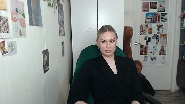 Snapshot of CapriScorpion chatting on 02-03-25, 05:46 CapriScorpion online show from 02-03-25, 05:46