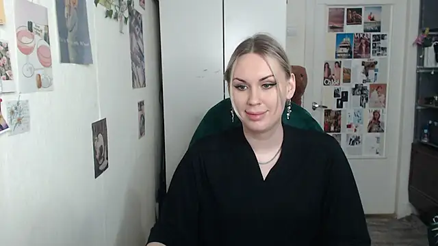 Snapshot of CapriScorpion chatting on 02-05-25, 03:31 CapriScorpion online show from 02-05-25, 03:31