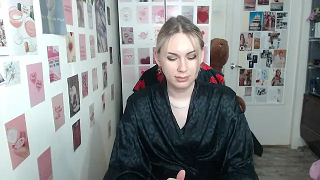 Snapshot of CapriScorpion chatting on 02-12-25, 01:37 CapriScorpion online show from 02-12-25, 01:37