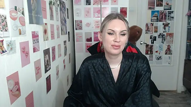 Snapshot of CapriScorpion chatting on 02-14-25, 05:14 CapriScorpion online show from 02-14-25, 05:14