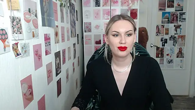 Snapshot of CapriScorpion chatting on 02-25-25, 11:19 CapriScorpion online show from 02-25-25, 11:19