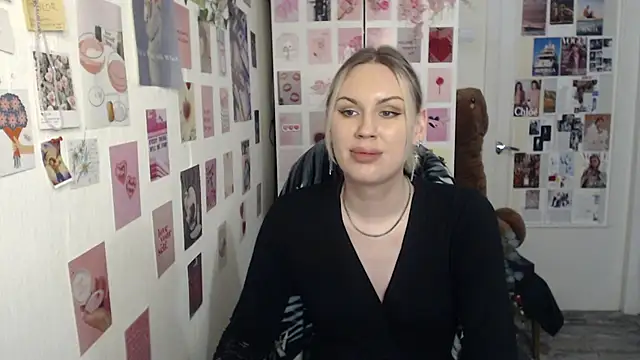 Snapshot of CapriScorpion chatting on 02-27-25, 04:10 CapriScorpion online show from 02-27-25, 04:10