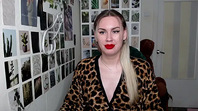 Snapshot of CapriScorpion chatting on 09-29-25, 01:05 CapriScorpion online show from 09-29-25, 01:05