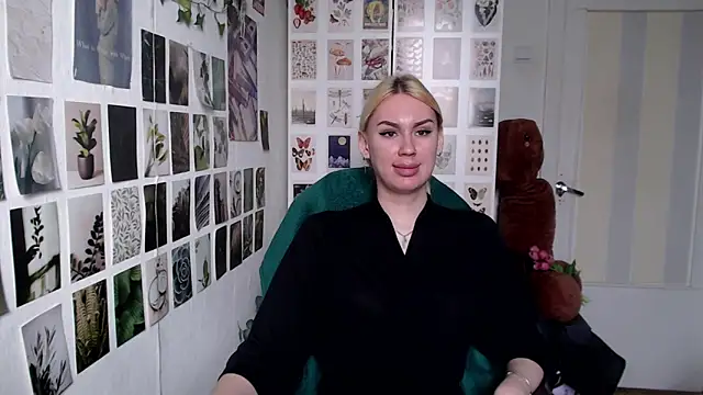 CapriScorpion online show from 04-14-26, 12:22