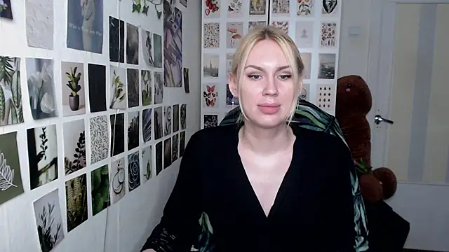 CapriScorpion online show from 05-17-26, 03:19