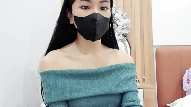 Snapshot of Lita-Julia chatting on 01-01-25, 08:15 Lita-Julia online show from 01-01-25, 08:15