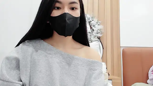 Snapshot of Lita-Julia chatting on 01-16-25, 12:12 Lita-Julia online show from 01-16-25, 12:12