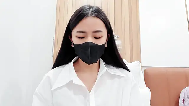 Snapshot of Lita-Julia chatting on 01-18-25, 09:02 Lita-Julia online show from 01-18-25, 09:02