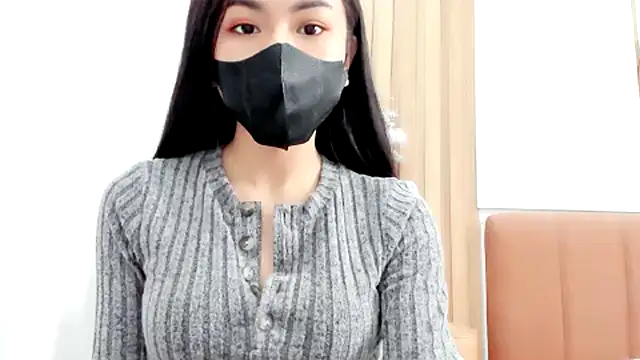 Snapshot of Lita-Julia chatting on 02-15-25, 08:11 Lita-Julia online show from 02-15-25, 08:11