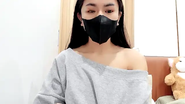 Snapshot of Lita-Julia chatting on 02-15-25, 06:23 Lita-Julia online show from 02-15-25, 06:23