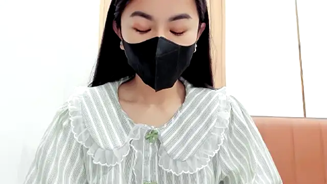 Snapshot of Lita-Julia chatting on 02-17-25, 09:13 Lita-Julia online show from 02-17-25, 09:13