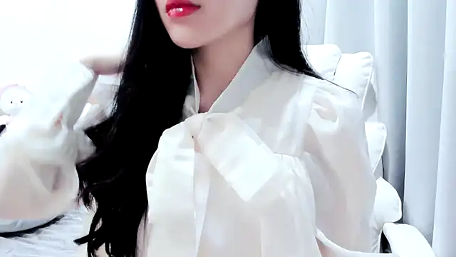 Snapshot of Lita-Julia chatting on 11-02-25, 05:15 Lita-Julia online show from 11-02-25, 05:15