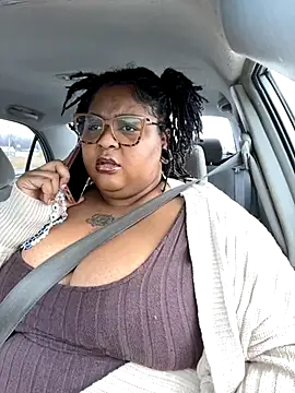 Snapshot of kweenxkarma chatting on 10-27-25, 09:52 kweenxkarma online show from 10-27-25, 09:52