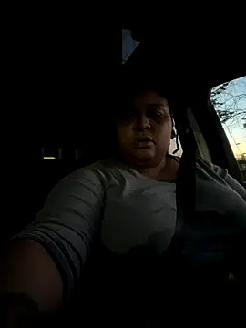 Snapshot of kweenxkarma chatting on 11-06-25, 02:23 kweenxkarma online show from 11-06-25, 02:23