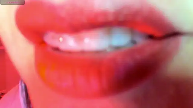 queen fetish online show from 10-16-25, 10:27