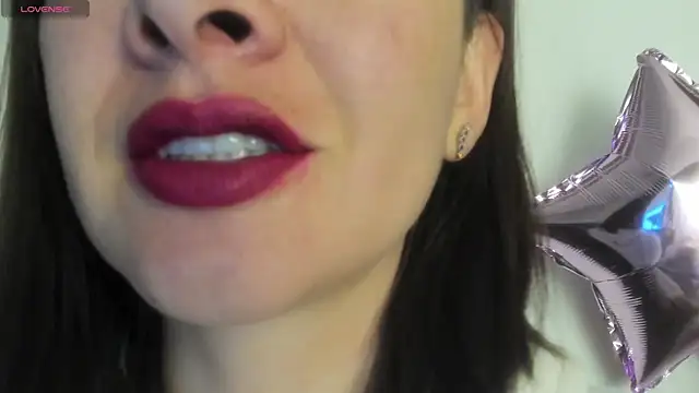 queen fetish online show from 06-12-26, 10:36