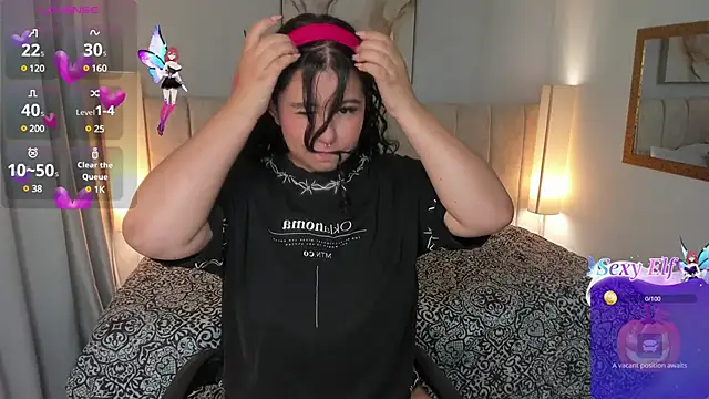 Snapshot of Atenea_cuteee chatting on 12-27-24, 02:14 Atenea cuteee online show from 12-27-24, 02:14