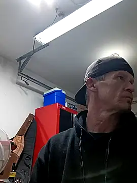 Snapshot of ironwood420 chatting on 12-20-24, 10:38 ironwood420 online show from 12-20-24, 10:38