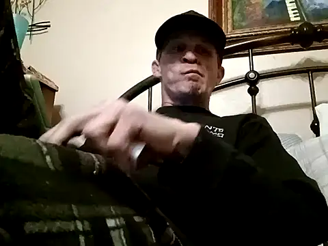 Snapshot of ironwood420 chatting on 01-09-25, 01:35 ironwood420 online show from 01-09-25, 01:35