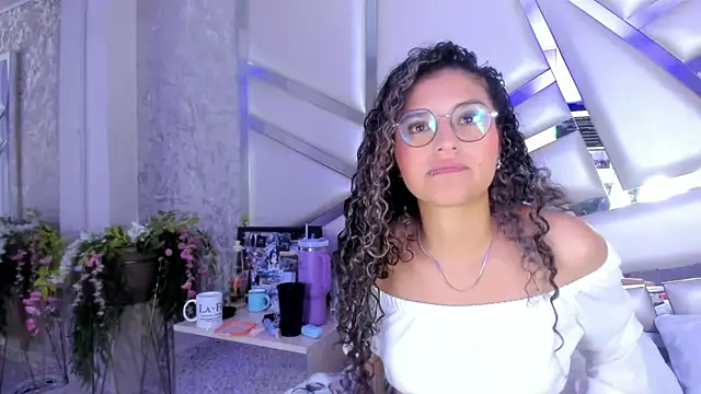 Miia002 online show from 01-14-25, 06:45