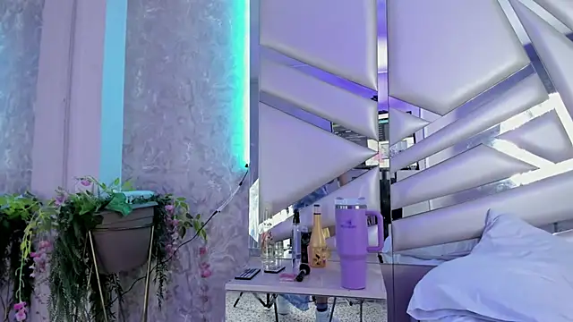 Miia002 online show from 01-31-25, 06:35