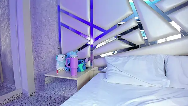 Miia002 online show from 01-14-26, 11:42