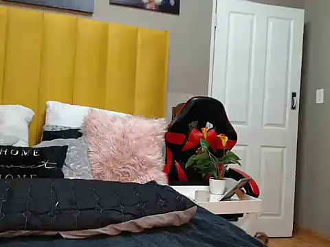 Snapshot of Bustygoddess32 chatting on 01-18-25, 01:52 Bustygoddess32 online show from 01-18-25, 01:52