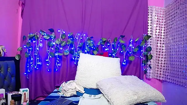 hazel 34 online show from 02-16-25, 02:31