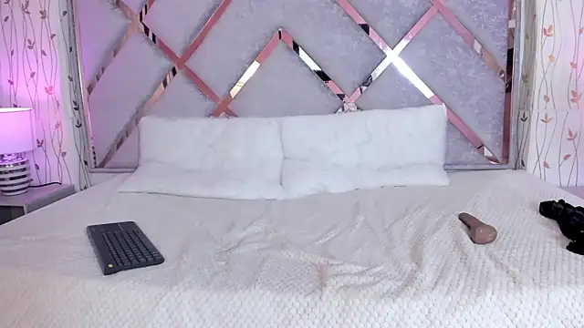 eva loreti online show from 02-11-25, 06:08