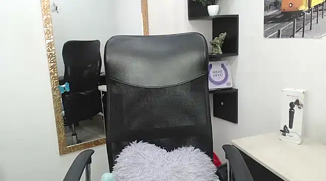 Prety Nany online show from 01-28-25, 01:38