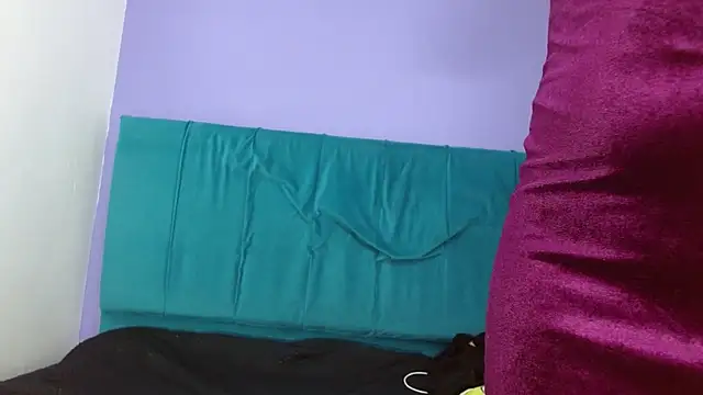 angelicatorrecm101 online show from 12-11-24, 08:50