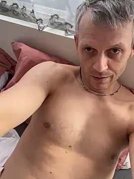 Snapshot of Arthur2288@xh chatting on 03-11-26, 11:38 Arthur2288xh online show from 03-11-26, 11:38