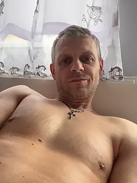 Snapshot of Arthur2288@xh chatting on 03-13-26, 10:44 Arthur2288xh online show from 03-13-26, 10:44