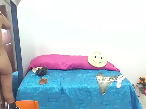 CanellaHotx online show from 12-20-24, 04:36