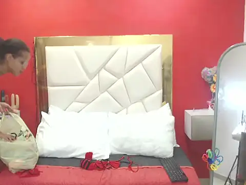 CanellaHotx online show from 10-02-25, 01:40