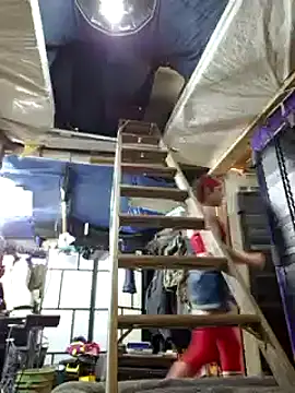 cdressupdiva online show from 02-12-25, 11:40