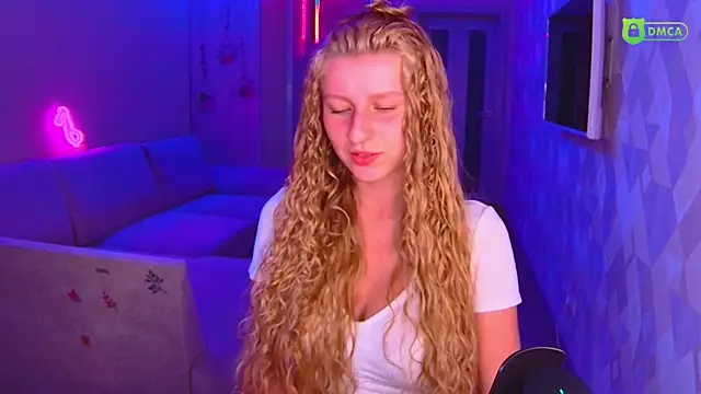 AmaliaQueen online show from 09-28-25, 03:28