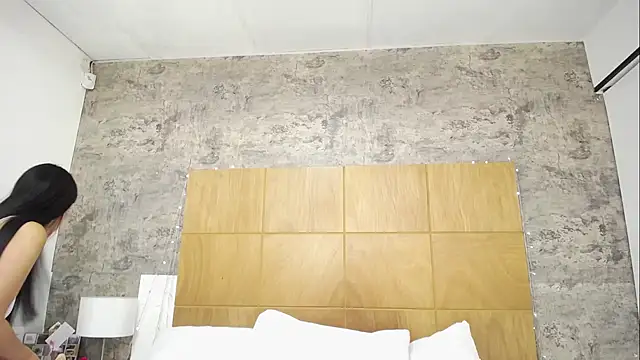 JainaRogers online show from 09-30-25, 05:18