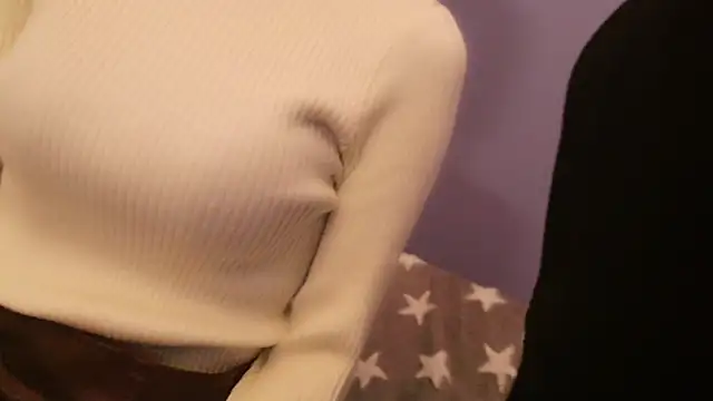 Snapshot of POCARI_SWEAT chatting on 01-13-25, 03:47 POCARI SWEAT online show from 01-13-25, 03:47