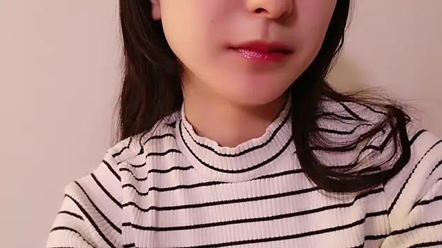 Snapshot of POCARI_SWEAT chatting on 02-01-25, 12:26 POCARI SWEAT online show from 02-01-25, 12:26