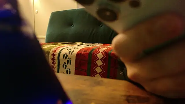 Snapshot of POCARI_SWEAT chatting on 10-11-25, 03:10 POCARI SWEAT online show from 10-11-25, 03:10