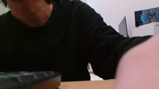 POCARI SWEAT online show from 04-07-26, 02:23