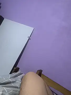 Snapshot of Carloscc15 chatting on 12-15-25, 10:25 Carloscc15 online show from 12-15-25, 10:25