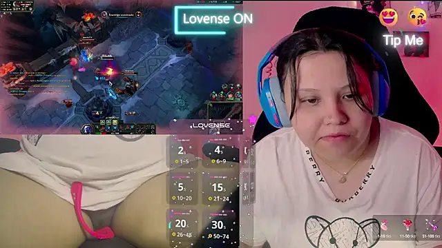 Snapshot of crystal7u7 chatting on 01-22-25, 06:52 crystal7u7 online show from 01-22-25, 06:52